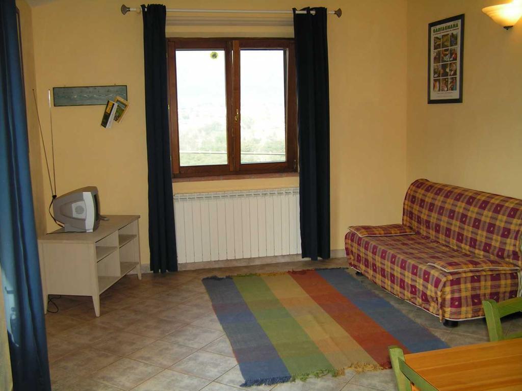 Villa Agriturismo La Palazzina Castelnuovo di Garfagnana Zimmer foto